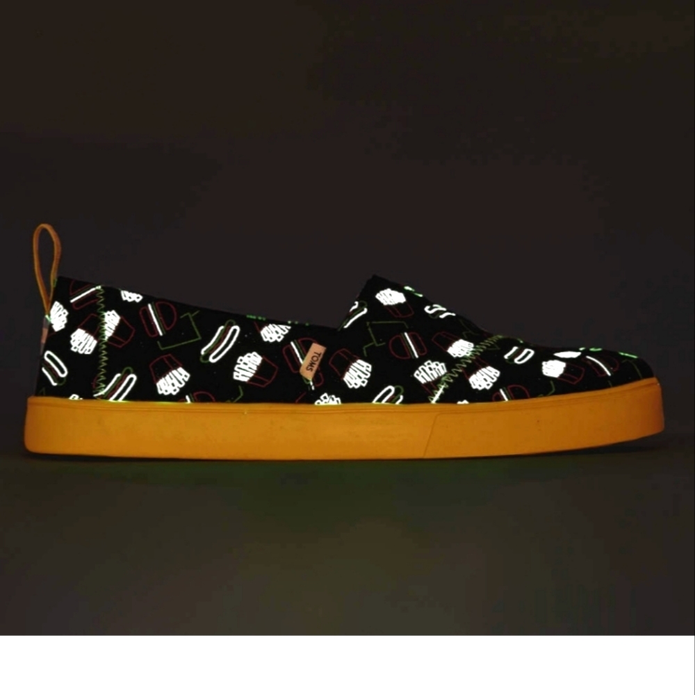 MEN 8.5 #TOMS late night food print canvas #